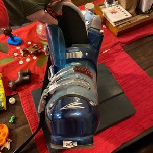 Women’s Lange Ski Boots
